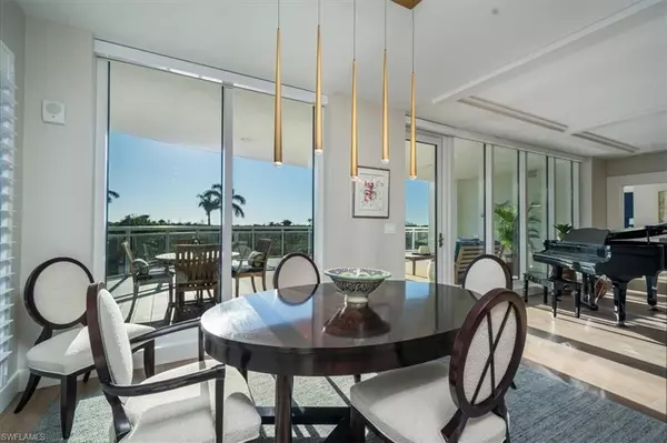 Naples, FL 34110,13915 Old Coast RD #301