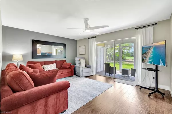 Naples, FL 34104,7360 Glenmoor LN #4108
