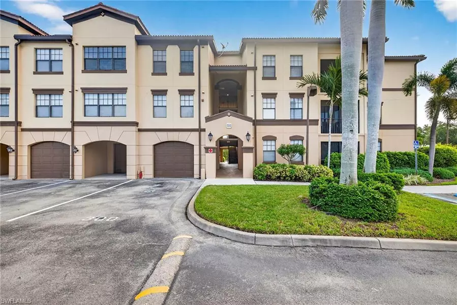 13010 Positano CIR #108, Naples, FL 34105