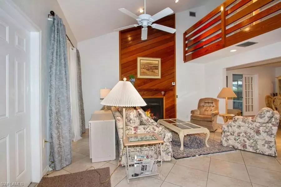 Naples, FL 34108,532 111th AVE N