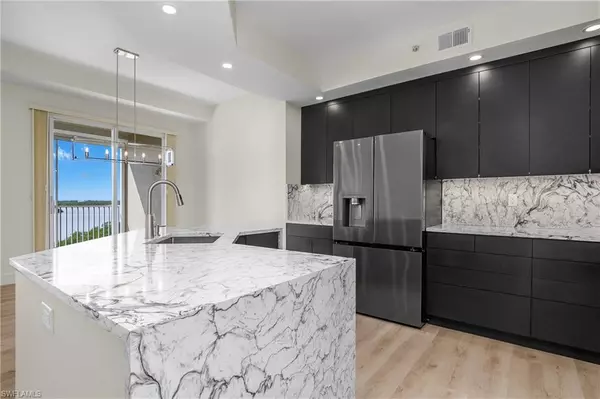 269 Vintage Bay DR #C26, Marco Island, FL 34145