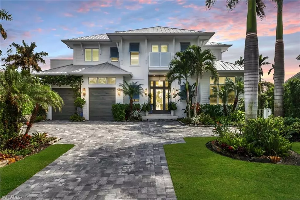 Naples, FL 34102,1300 Cobia CT