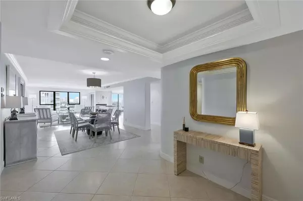 Naples, FL 34103,4451 Gulf Shore BLVD N #1205