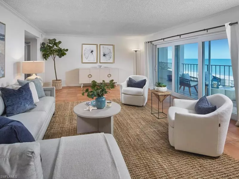 3951 Gulf Shore BLVD N #201, Naples, FL 34103