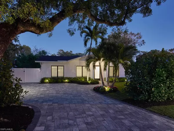 1080 13th ST N, Naples, FL 34102