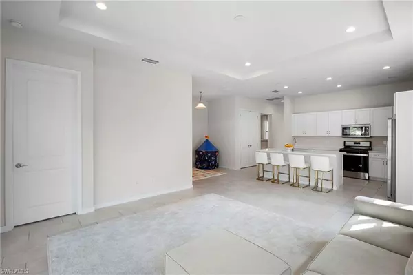 Naples, FL 34120,14720 Kingfisher LOOP