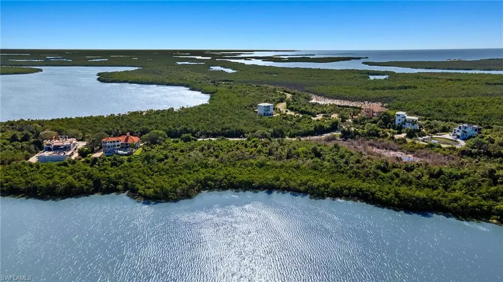 Marco Island, FL 34145,929 WHISKEY CREEK DR