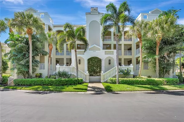 7654 Pebble Creek CIR #303, Naples, FL 34108