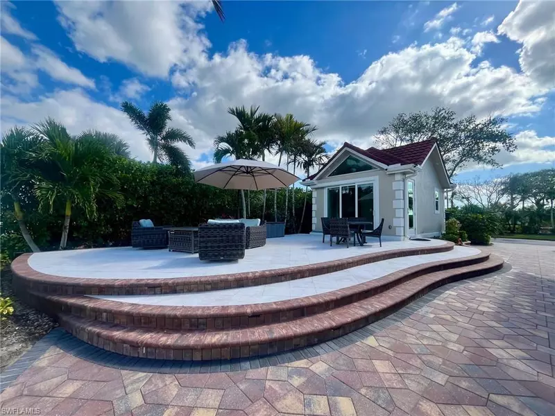 4601 Southern Breeze DR, Naples, FL 34114