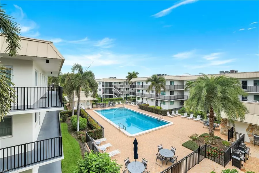 766 Central AVE #313, Naples, FL 34102