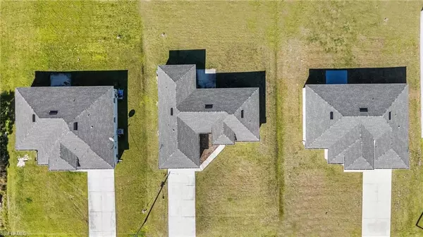 Lehigh Acres, FL 33974,933 Gleason ST