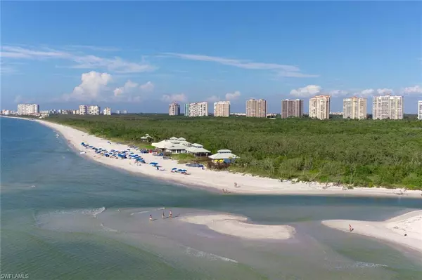 Naples, FL 34108,790 Willowbrook DR #307