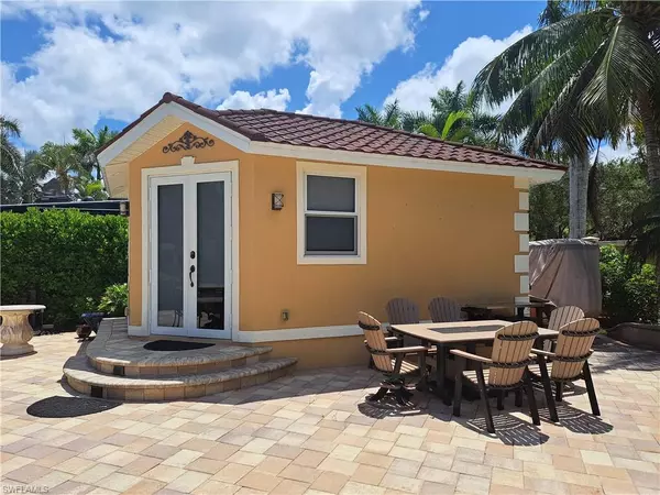 Naples, FL 34114,4400 Southern Breeze DR