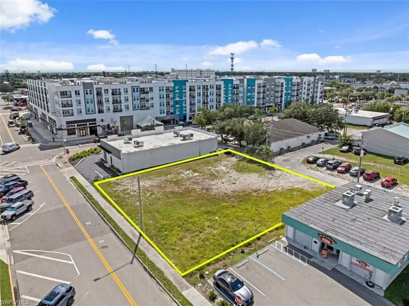 4710 SE 9th PL, Cape Coral, FL 33904