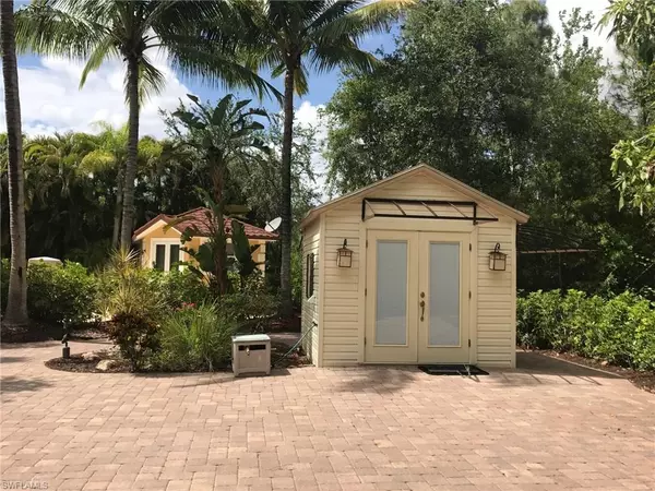 Naples, FL 34114,4914 Coach LN