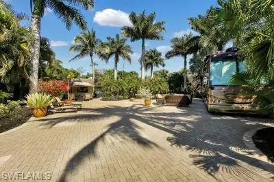 Naples, FL 34114,4991 Coach LN