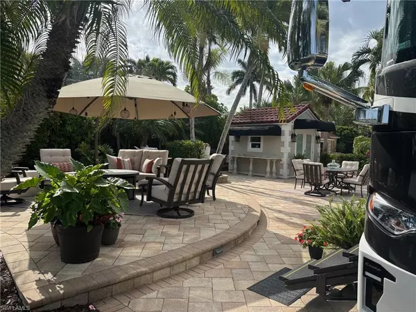 Naples, FL 34114,4521 Southern Breeze DR