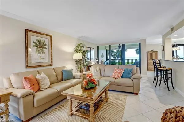 Naples, FL 34108,10475 Gulf Shore DR #114