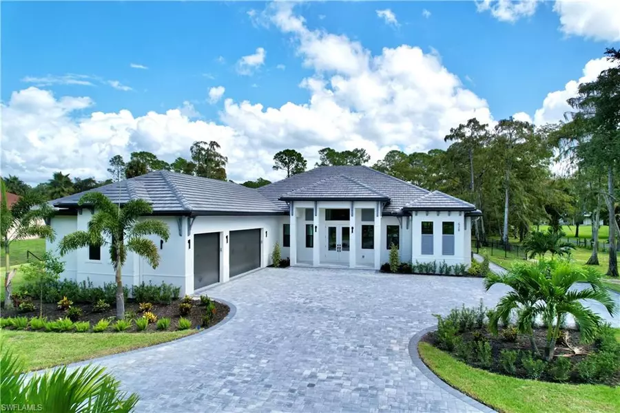 428 21st ST SW, Naples, FL 34117