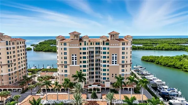 445 DOCKSIDE DR #B202, Naples, FL 34110