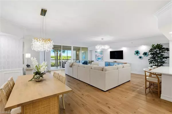 Naples, FL 34110,445 DOCKSIDE DR #B202