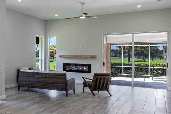 Naples, FL 34119,11718 Quail Village WAY #17