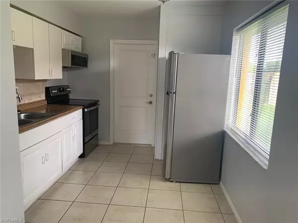 Naples, FL 34116,2327 Hunter BLVD #B