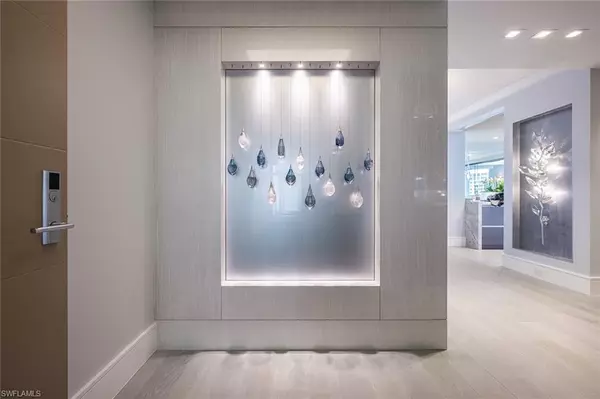 Naples, FL 34103,4051 GULF SHORE BLVD N #200