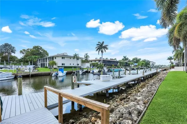 Naples, FL 34102,1400 Blue Point AVE #202