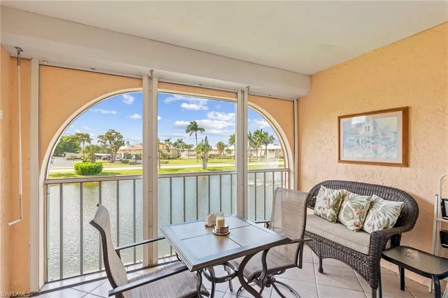372 Charlemagne BLVD #B 202, Naples, FL 34112