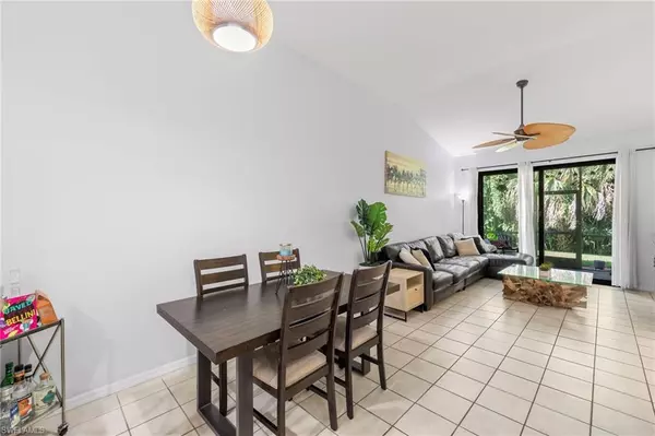 Naples, FL 34104,7715 Woodbrook CIR #3402