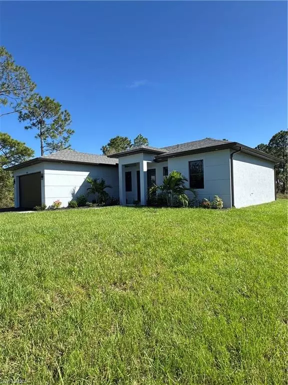 4220 64th AVE NE, Naples, FL 34120
