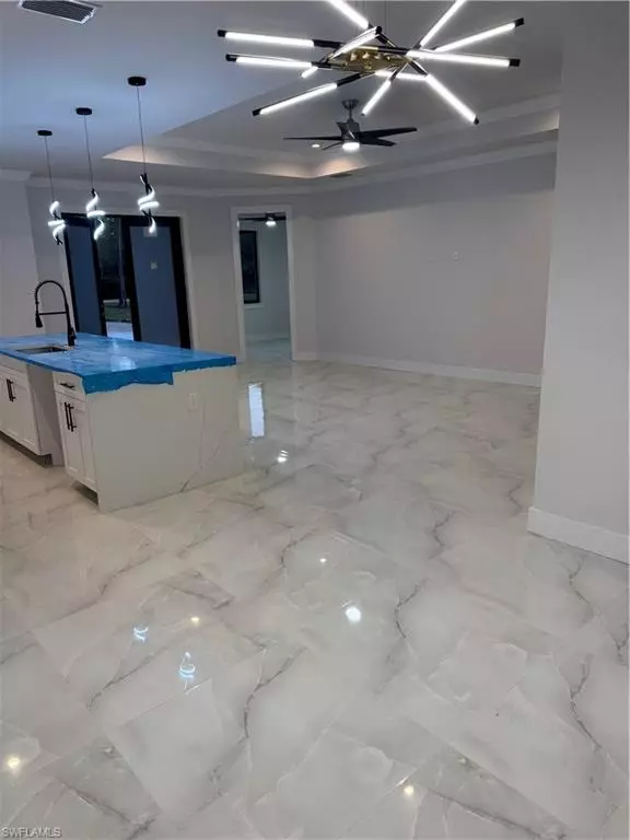 Naples, FL 34120,4227 47th AVE NE