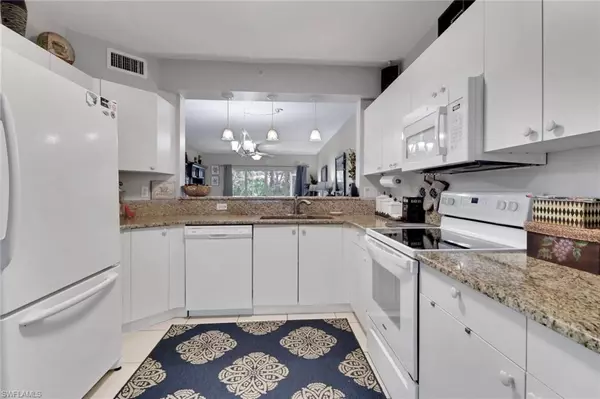 7823 Regal Heron CIR #105, Naples, FL 34104