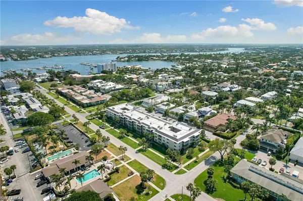 Naples, FL 34102,534 12th AVE S #534