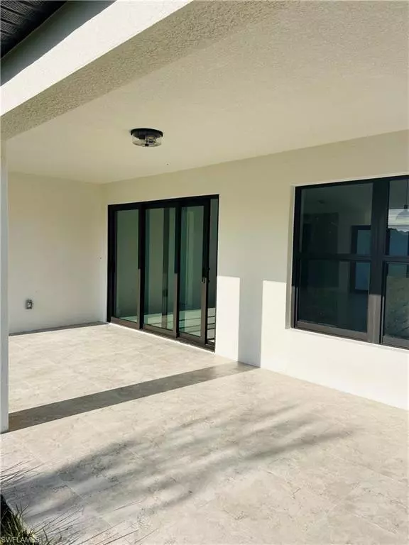 Cape Coral, FL 33909,4013 NE 22nd PL