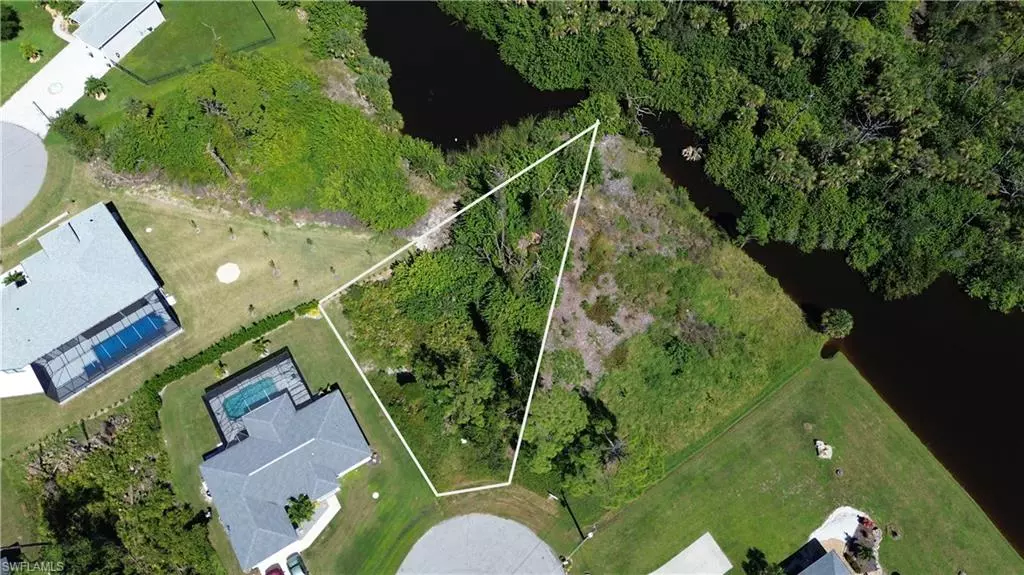 Rotonda West, FL 33947,132 Glades DR
