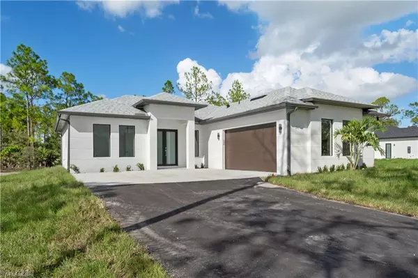 2741 39th AVE NE, Naples, FL 34120