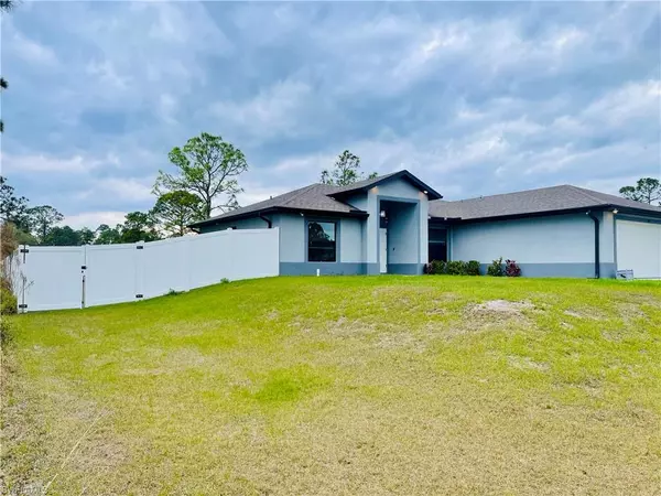 Lehigh Acres, FL 33972,1703 Edison AVE