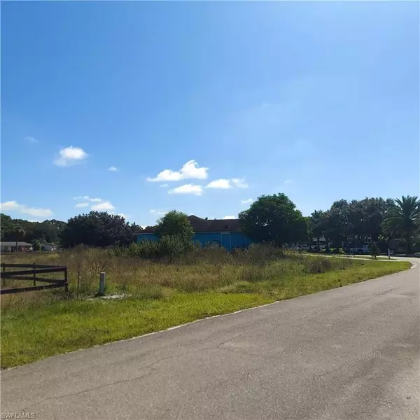 2189 Lincoln Park AVE, Alva, FL 33920
