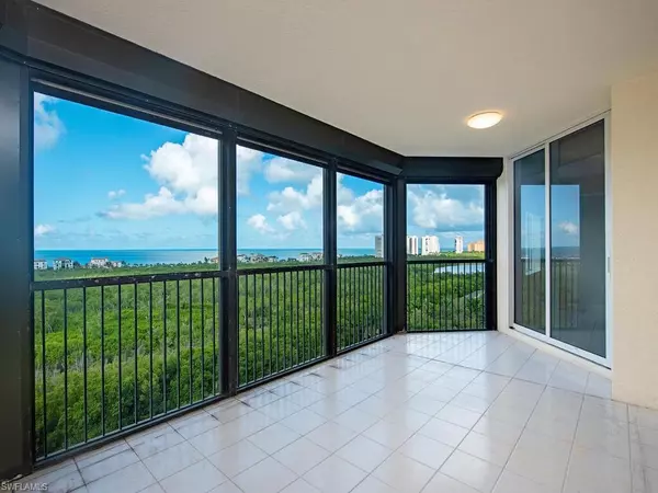 Naples, FL 34108,7425 Pelican Bay BLVD #1103