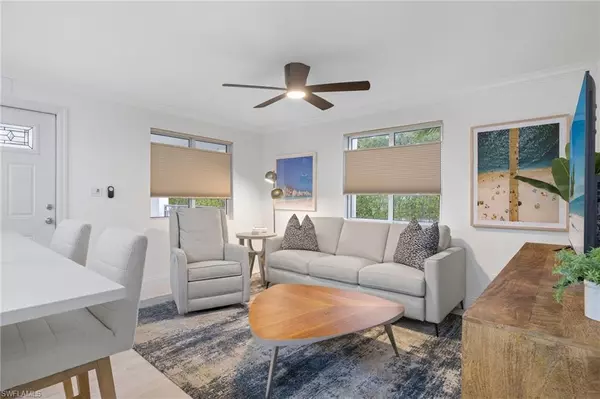 Naples, FL 34102,960 7th ST S #101