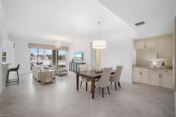 Naples, FL 34113,8050 Signature Club CIR #101
