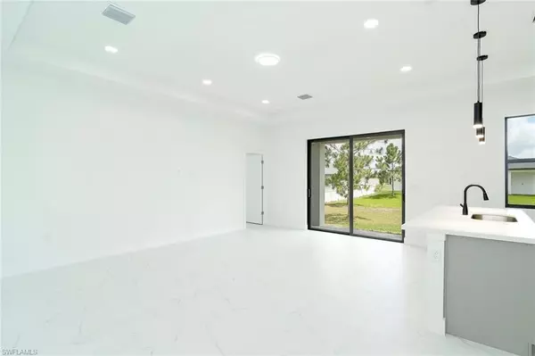 Lehigh Acres, FL 33976,3810 29th ST SW