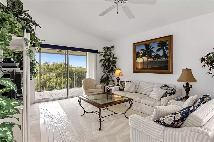 300 Horse Creek DR #408, Naples, FL 34110
