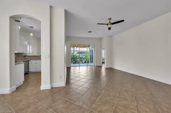 Naples, FL 34119,837 Vistana CIR #20