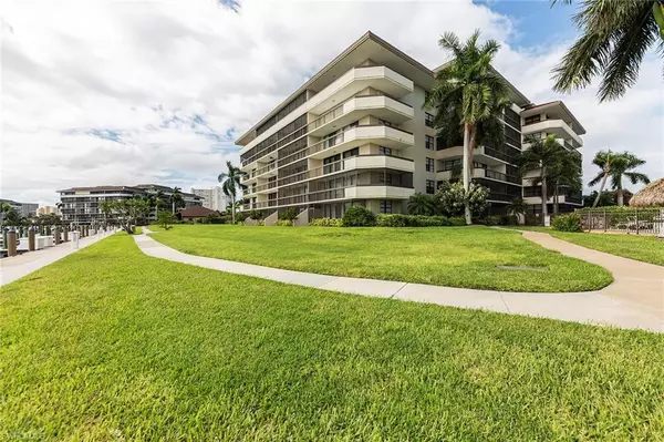 Marco Island, FL 34145,591 Seaview CT #A-306