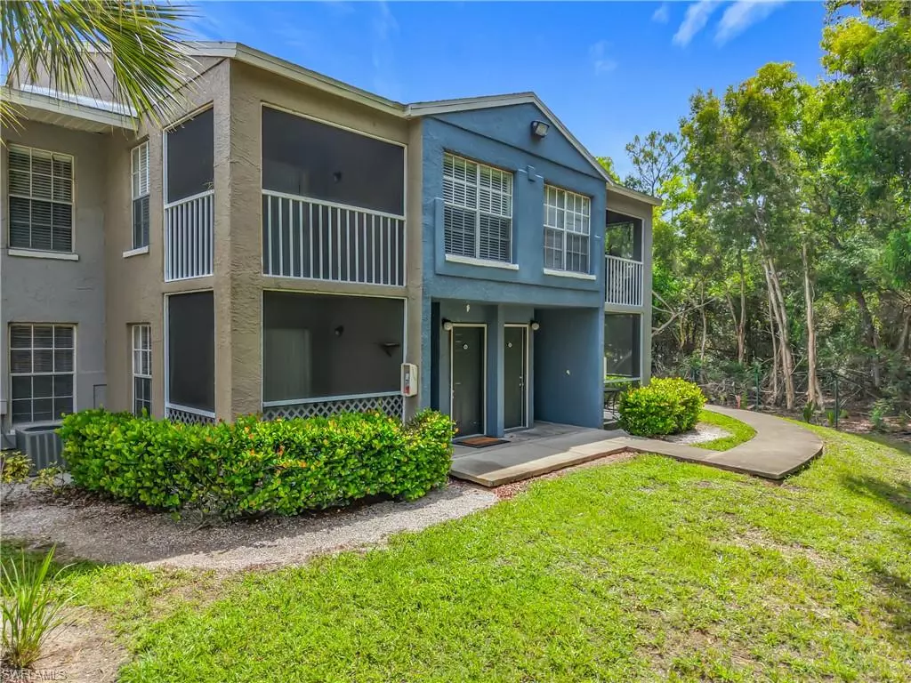 Naples, FL 34104,194 Santa Clara DR #12