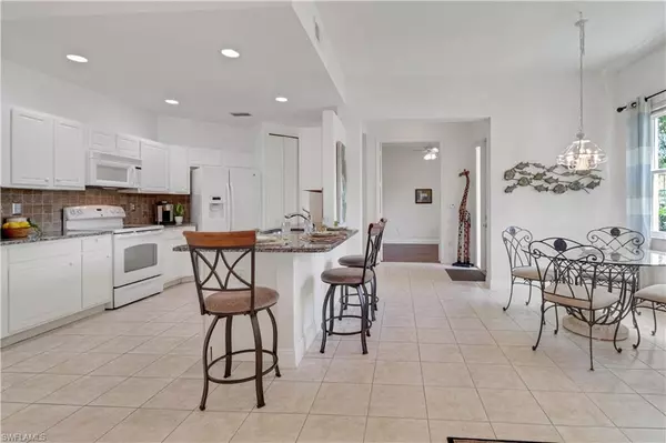 Naples, FL 34104,994 Eastham WAY #V101