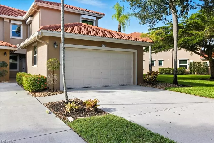 2590 Marshcreek LN #202, Naples, FL 34119
